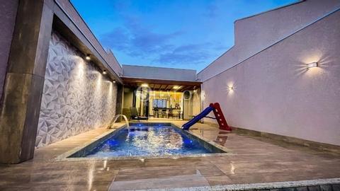 Casa à venda em Maringá, Jardim Dias I, com 2 quartos, com 139.39 m²