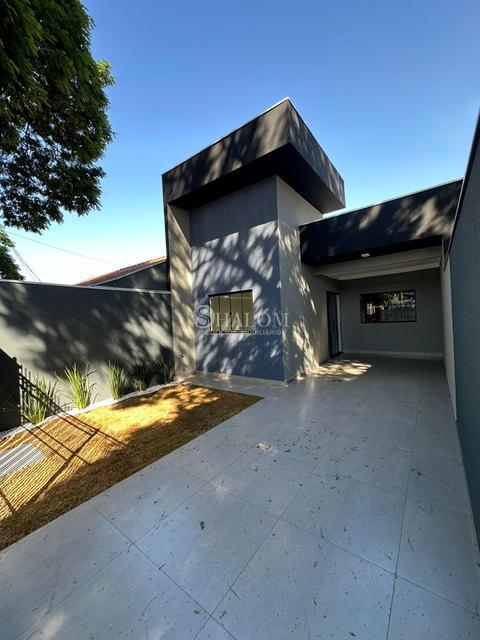 Casa à venda em Maringá, Parque Residencial Aeroporto, com 3 quartos, com 79 m²